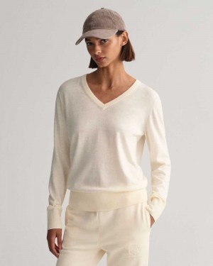 Gant Fine Knit V-Neck Women's Sweater Cream | LASQK-4318