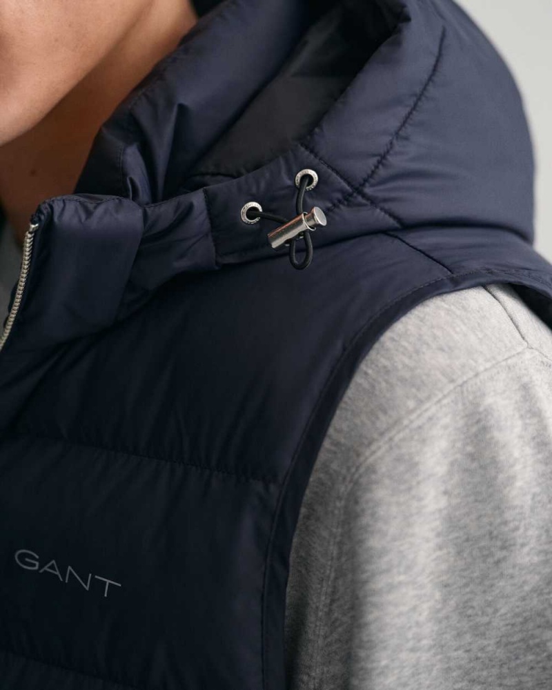 Gant Active Cloud Men's Vest Evening Blue | AVLYH-5392