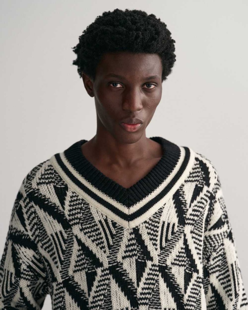 Gant Geometric Patterned V-Neck Men's Sweater Black | DPCQM-3014