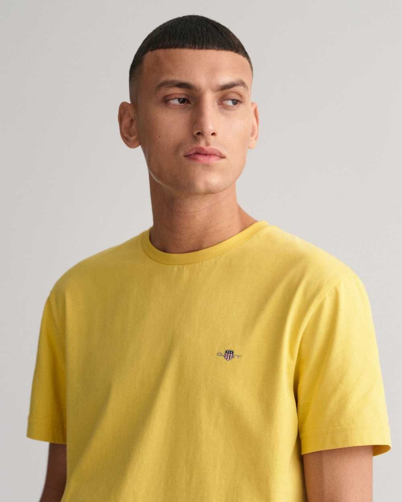 Gant Regular Fit Shield Men's T-Shirt Parchment Yellow | VPFSB-2361