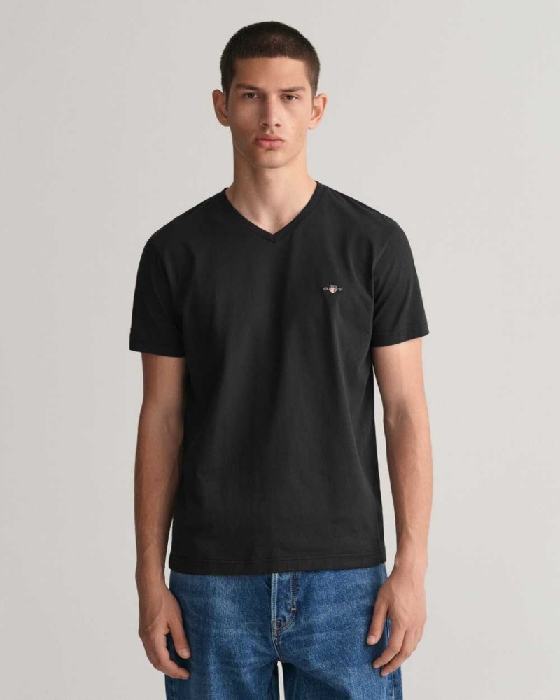 Gant Slim Fit Shield V-Neck Men\'s T-Shirt Black | VCHTN-8436