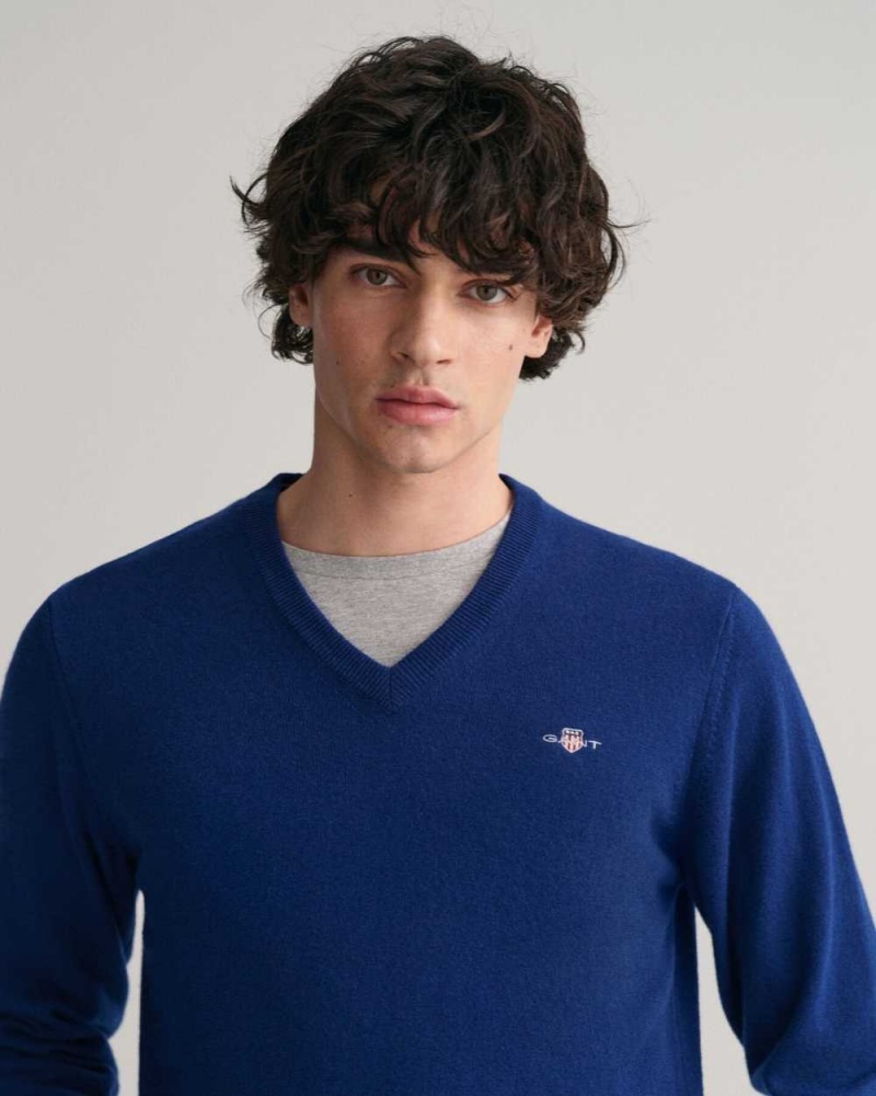 Gant Superfine Lambswool V-Neck Men's Sweater College Blue | UESIW-4127